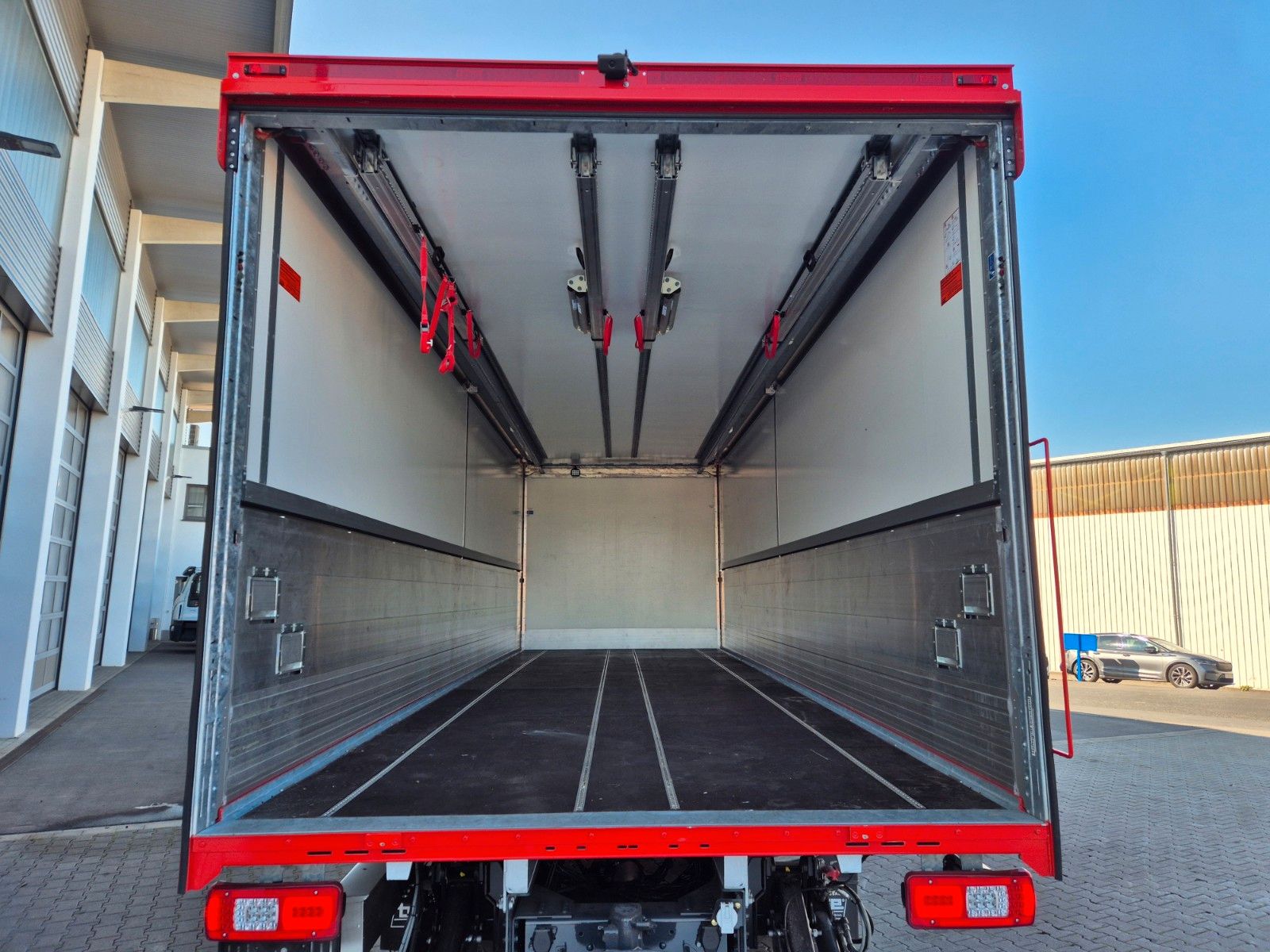 Fahrzeugabbildung Iveco AS260S50Y/FS Schwenkwand LBW 2xAHK CAM Intarder