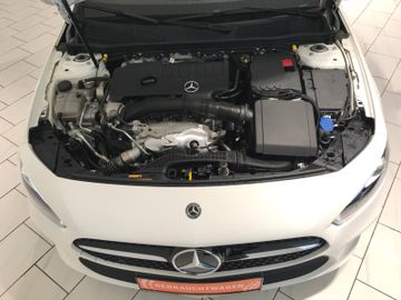 Mercedes-Benz A 220 Progressive NAV KAM LED LEDER KEYLESS PANO