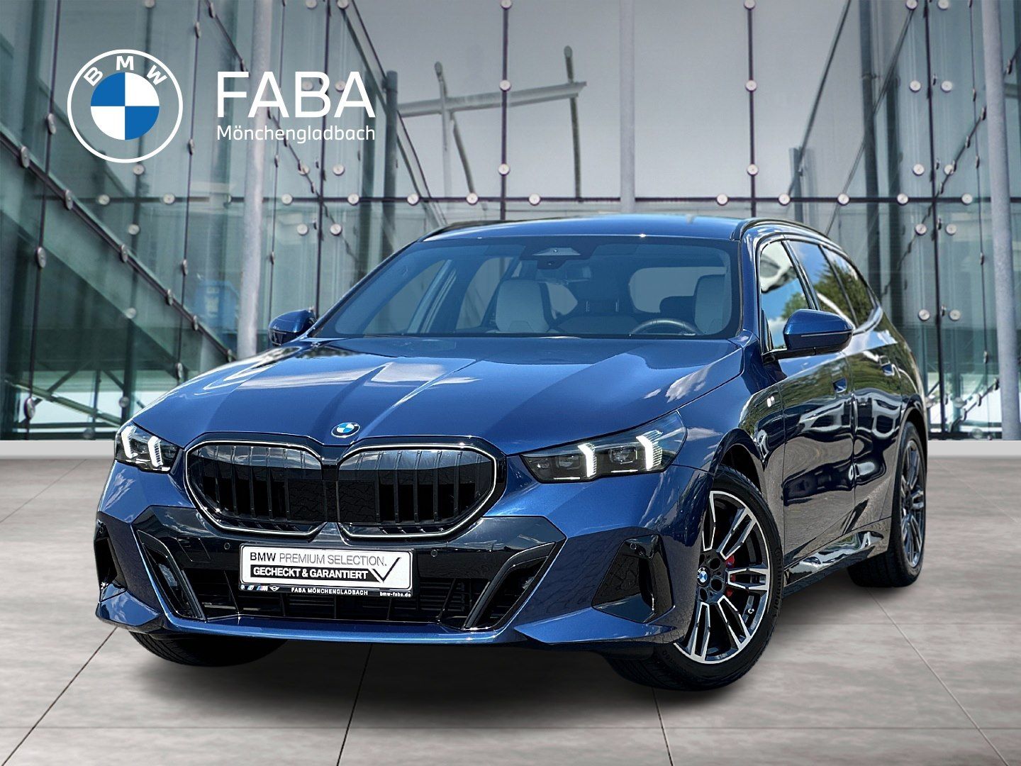 BMW 520d xDrive Touring M Sport Pro HK HiFi DAB