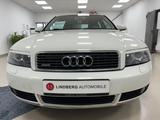Audi A4 Lim. 3.0 quattro*PDC*AHK*AC*TEMP*8F*LMF*STZHZ - Audi A4 aus 2004: 3.0