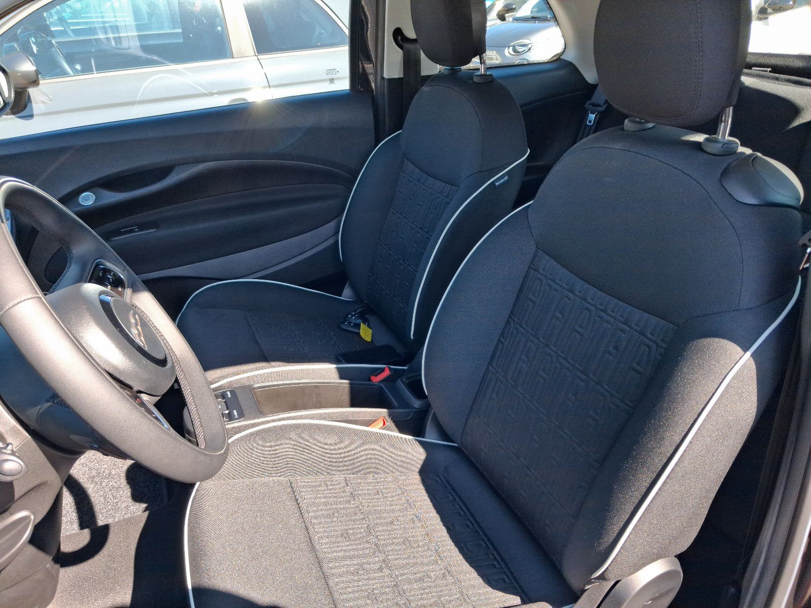 Fahrzeugabbildung Fiat 500 Elektro