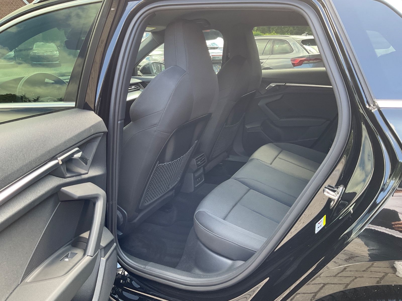 Fahrzeugabbildung Audi A3 35 TFSI S tronic Sportback,Virtual,Navi,LED