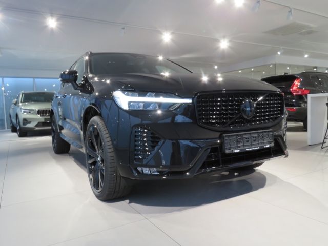 Volvo XC60 B5b AWD Plus Black Edition Licht-P Fahrassi