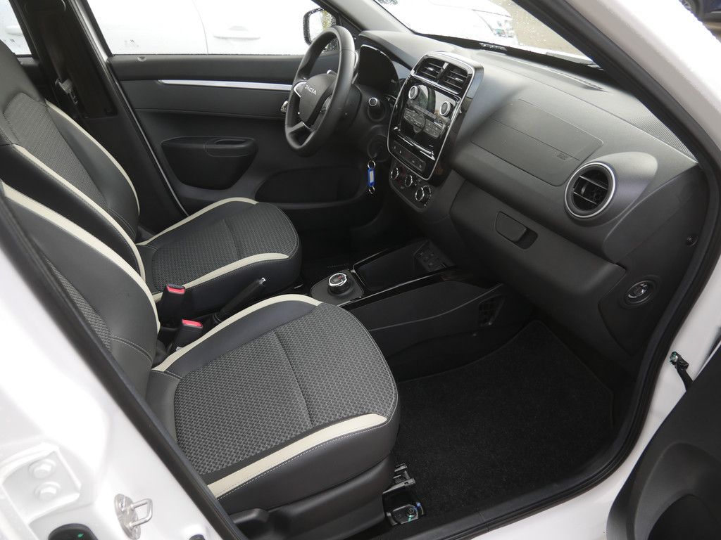 Fahrzeugabbildung Dacia Spring Essential KLIMA