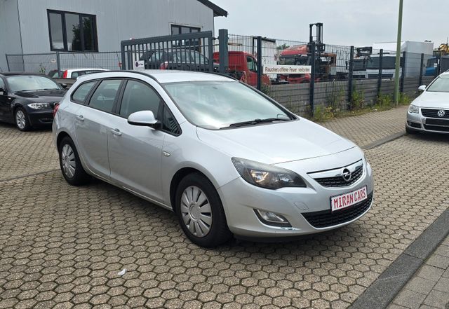 Opel Astra J Sports Tourer Selection