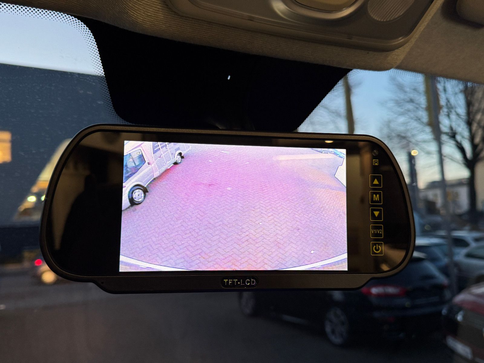 Fahrzeugabbildung Benimar Mileo M282 LOUNGE LUFTFEDERUNG SOLAR TV SAT AHK