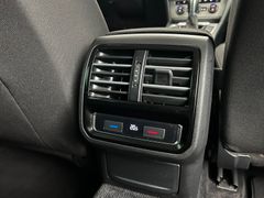 VW Passat Variant / MASSAGE/ ACC / GARANTIE / AHK /