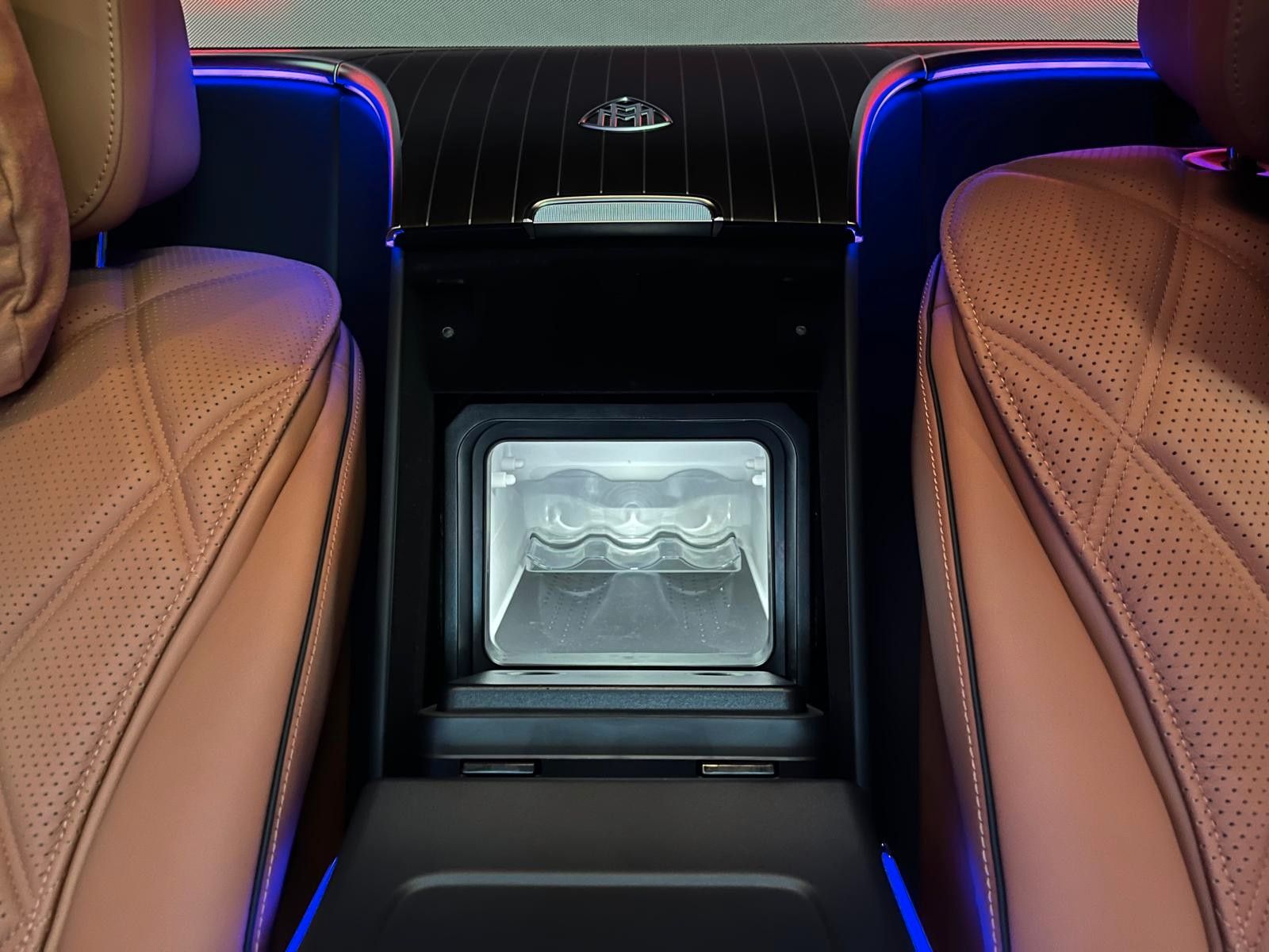 Fahrzeugabbildung Maybach S 680 Maybach 4Matic | High End Interior |