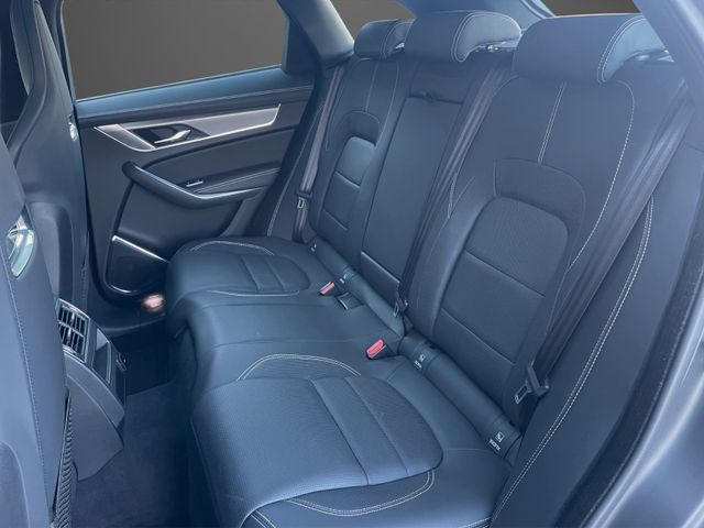 Fahrzeugabbildung Jaguar F-Pace P400 R-Dynamic HSE Pano Standheizung