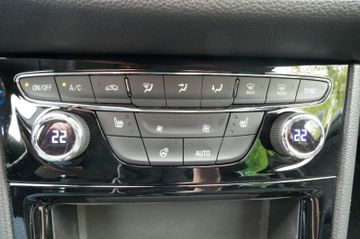 Fahrzeugabbildung Opel Astra K Sports Tourer INNOVATION / Autom.