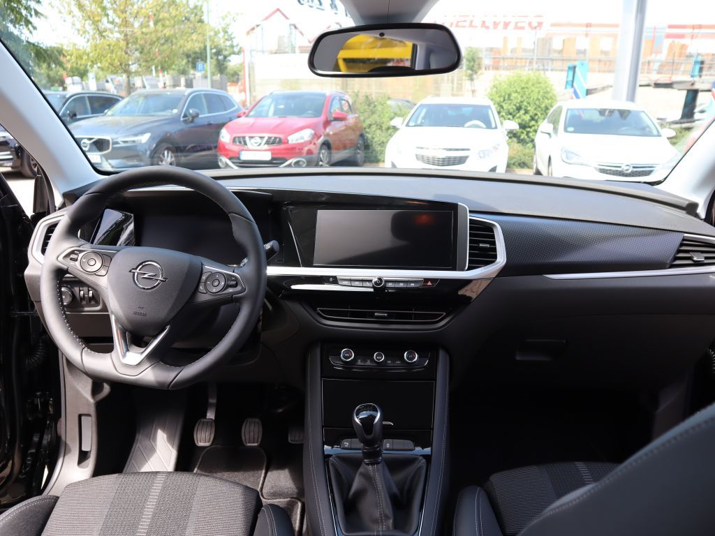 Fahrzeugabbildung Opel Grandland 1.2 DI GS+LED+Allwetter+AGR+NaviPro