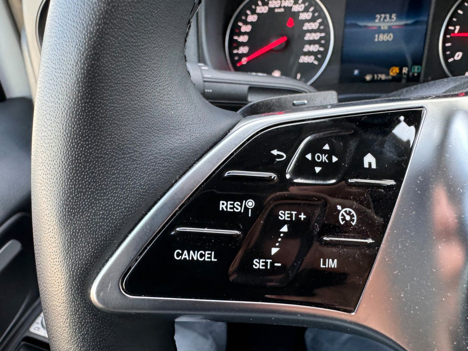 Fahrzeugabbildung Mercedes-Benz Vito 116 CDI 9G Klima AHK Heckklappe