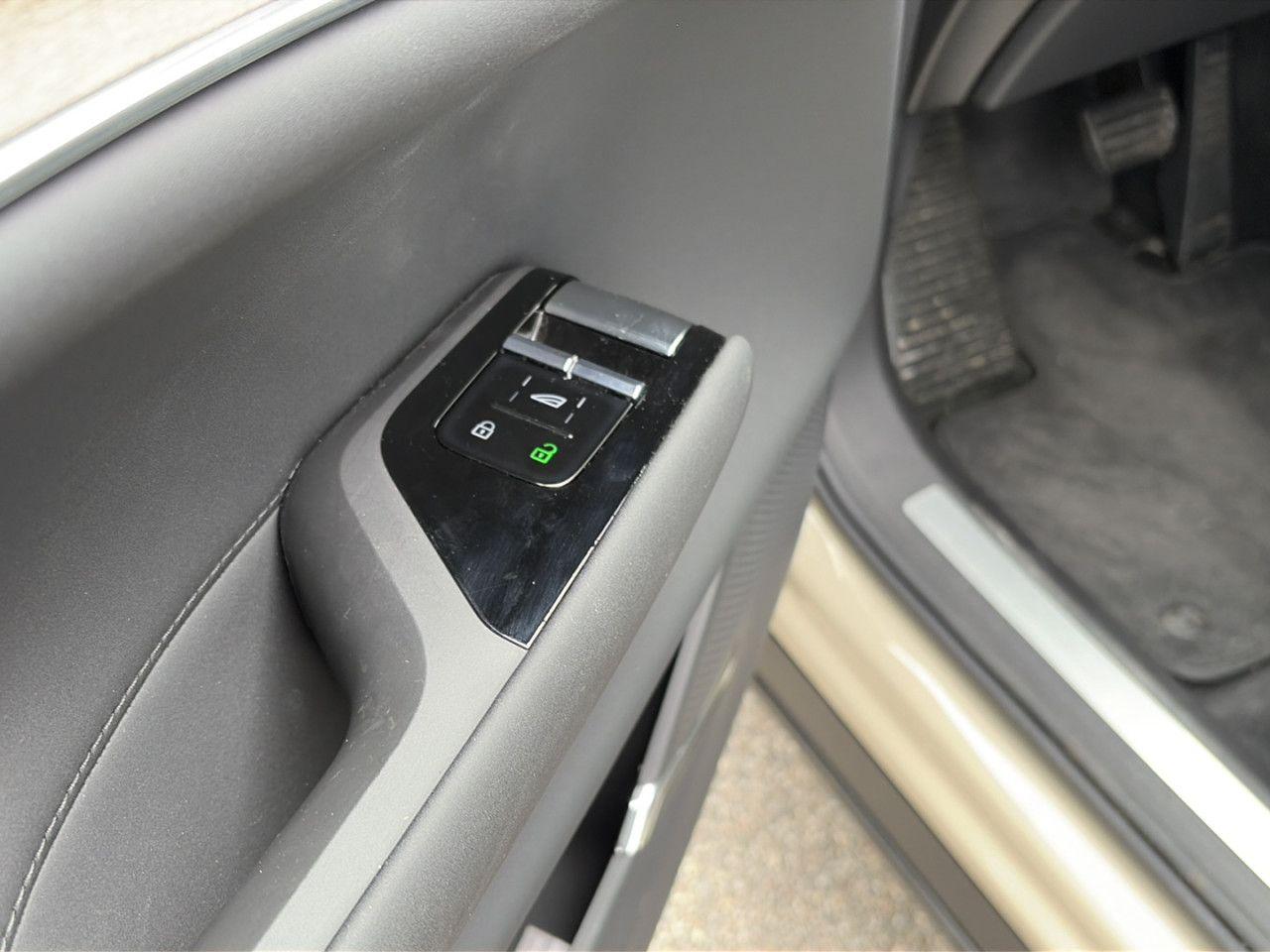Volvo EX90 Ultra Pure Electric AWD Bluetooth LED Klima