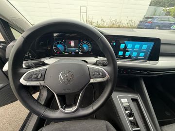 Volkswagen Golf - 10