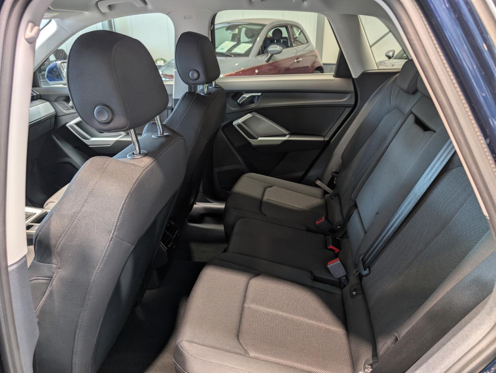 Audi Q3 35 TDI S tronic advanced 8-fach, миниатюра 10