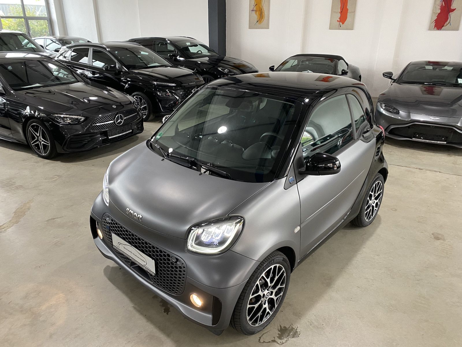 Fahrzeugabbildung Smart ForTwo EQ Pulse-Exclusive 22KW/Pano/MATT/Navi/