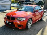 BMW 1er M Coupé M Coupé M  - BMW mit Benzin-Antrieb: Orange, Sportwagen