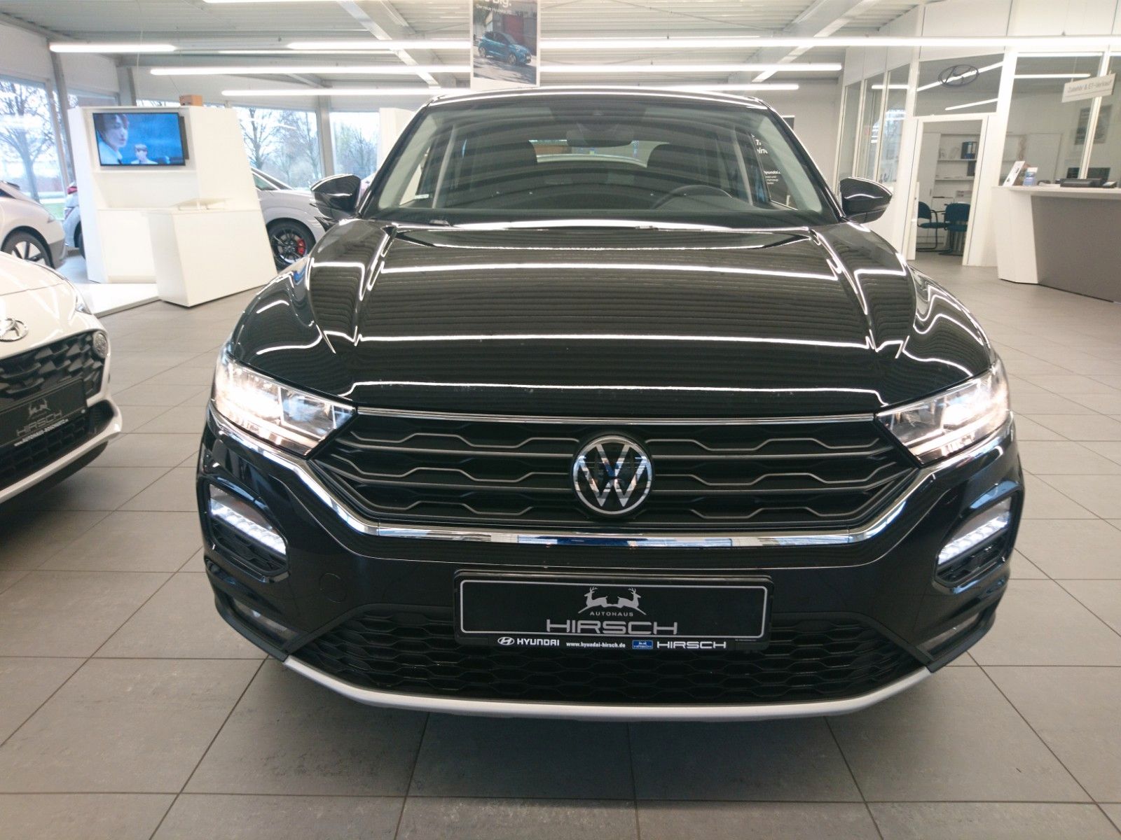 Fahrzeugabbildung Volkswagen T-Roc 2.0 TDI 7-DSG Active NAVI 17"AluPDC