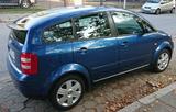 Audi ehrlicher A2 1.4 von privat, wenig km, Rentner - Audi A2: Van
