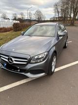 Mercedes-Benz C200 - graue Mercedes-Benz 200