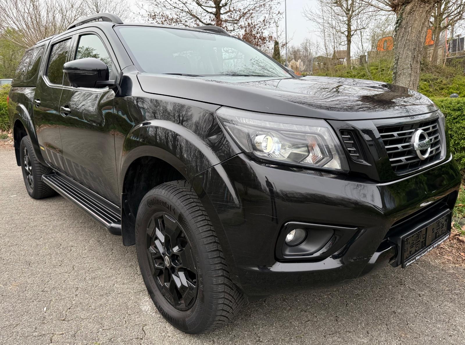 Nissan Navara NP300 N-Guard Double Cab 4x4 Hardtop