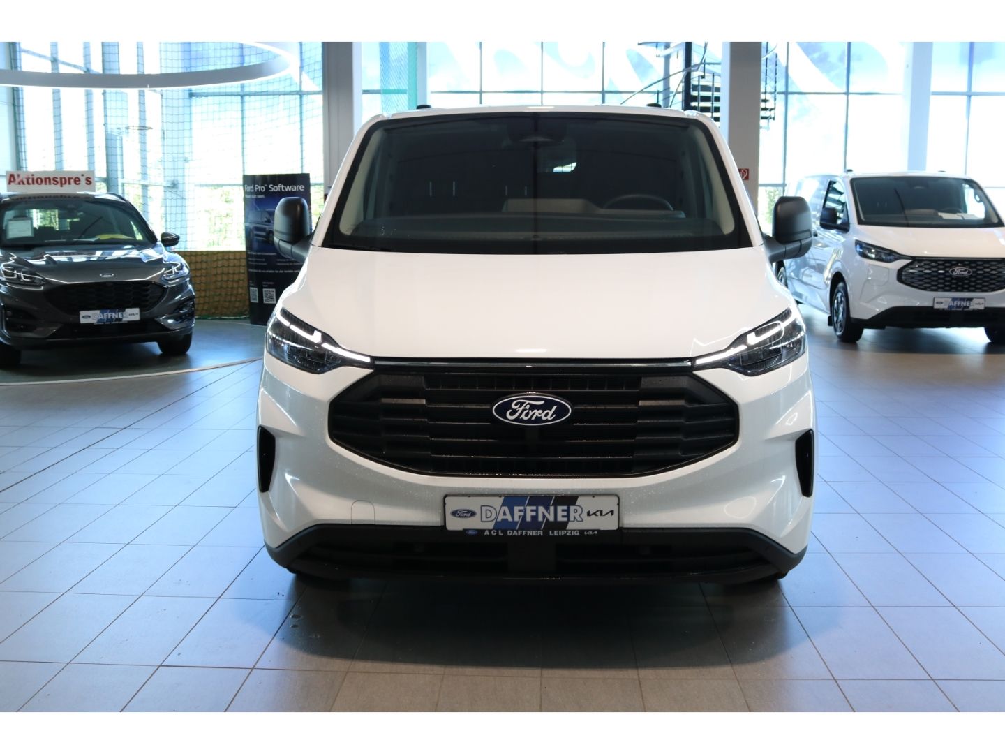 Fahrzeugabbildung Ford Transit Custom Kasten 300 L2 Trend FWD 2.0 EcoBl