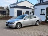 BMW 730i LCI Schiebedach, Memory, Dr.As. ,SitzHz. - silberne BMW 730