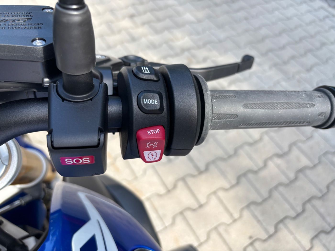 Fahrzeugabbildung BMW R 1250 R Style Sport 4 Pakete