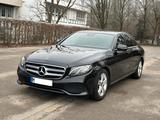 Mercedes-Benz Mercedes E220d, Widescreen, gepflegter zustand; - Mercedes-Benz E 220 Gebrauchtwagen in München