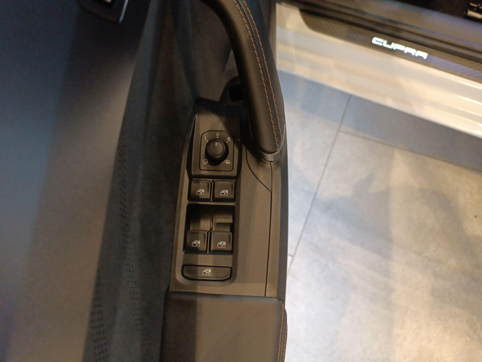 Cupra Leon 1.5 e-Hybrid VZ DSG *MATRIX*ACC*NAV*SHZ*