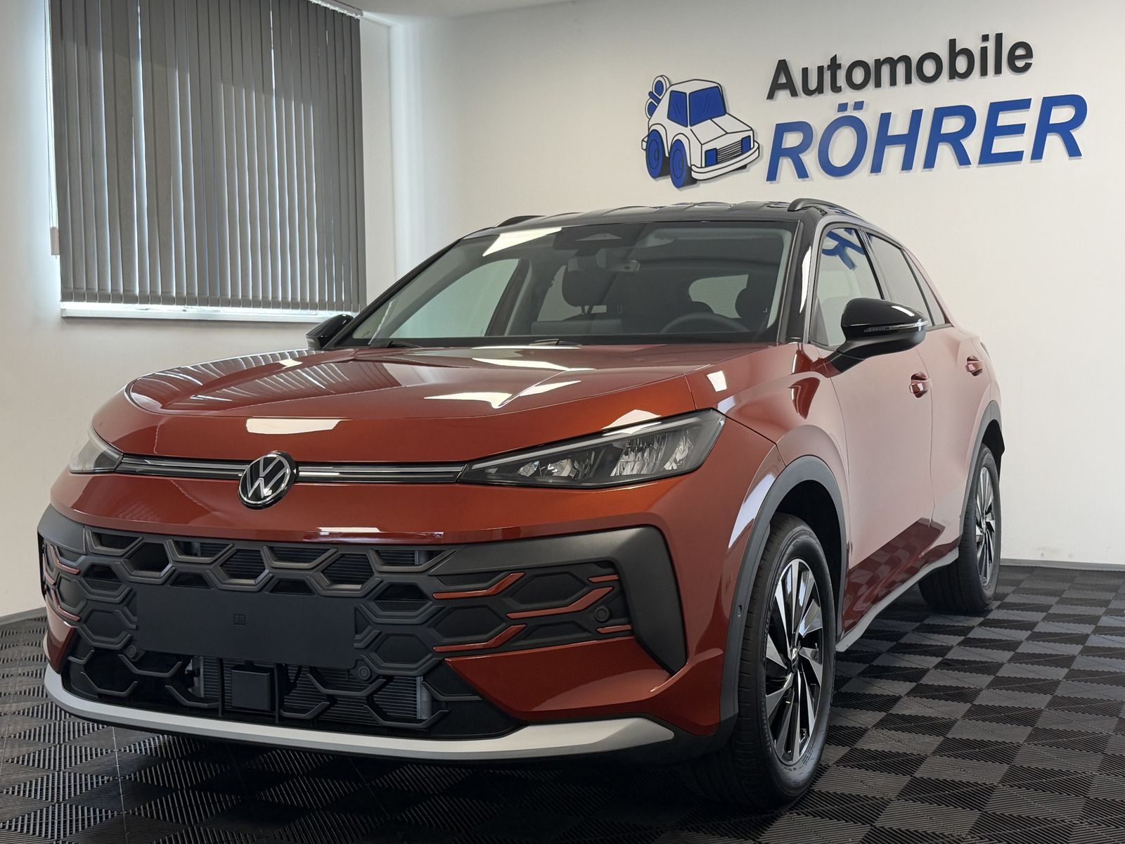 Volkswagen Volkswagen T-Roc 1.5 eTSI DSG Life 5J-Garantie Amb