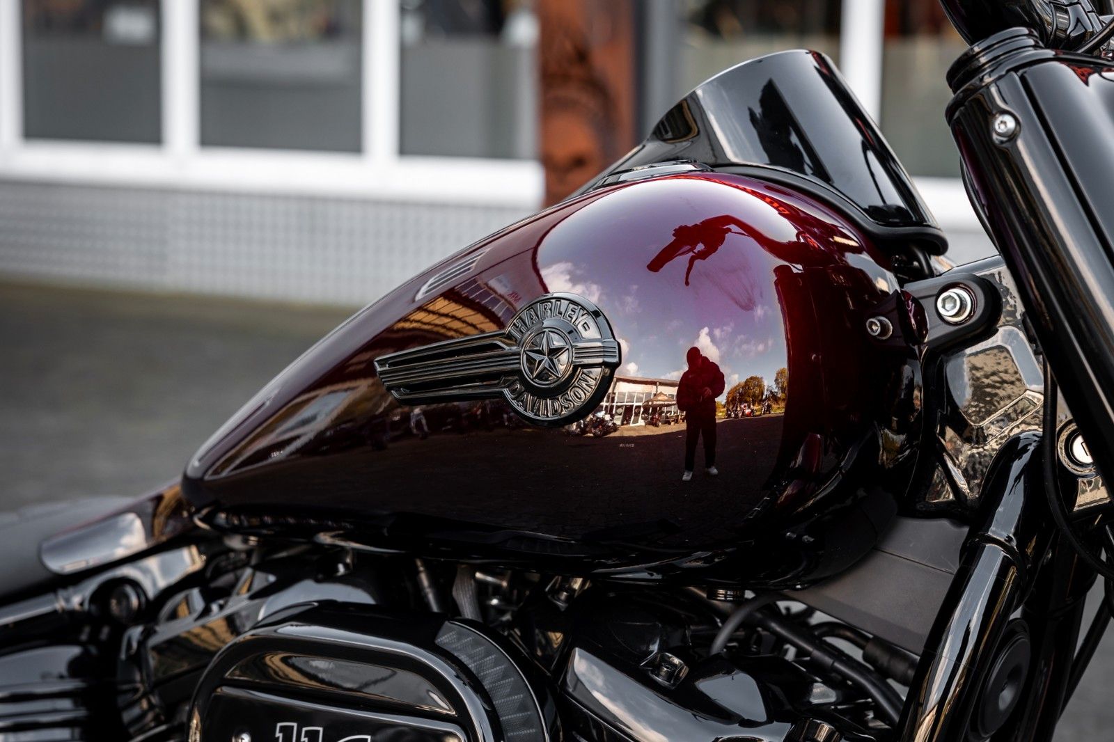 Fahrzeugabbildung Harley-Davidson FAT BOY FLFBS 114 MY24 - JEKILL&HYDE - CUSTOM