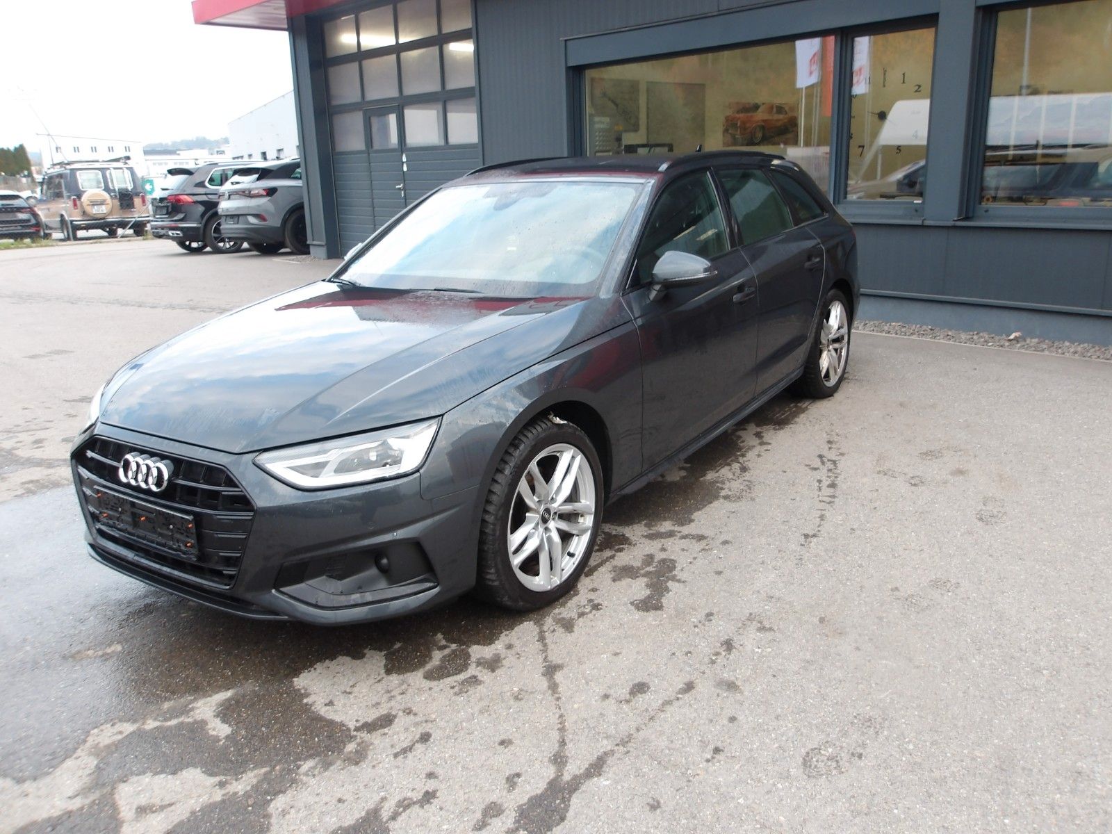 Audi A4 Avant 35 TFSI advanced EXP € 17250.-