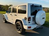 Jeep Wrangler 2.8l CRD Unlimited POLAR - weiße Jeep Wrangler