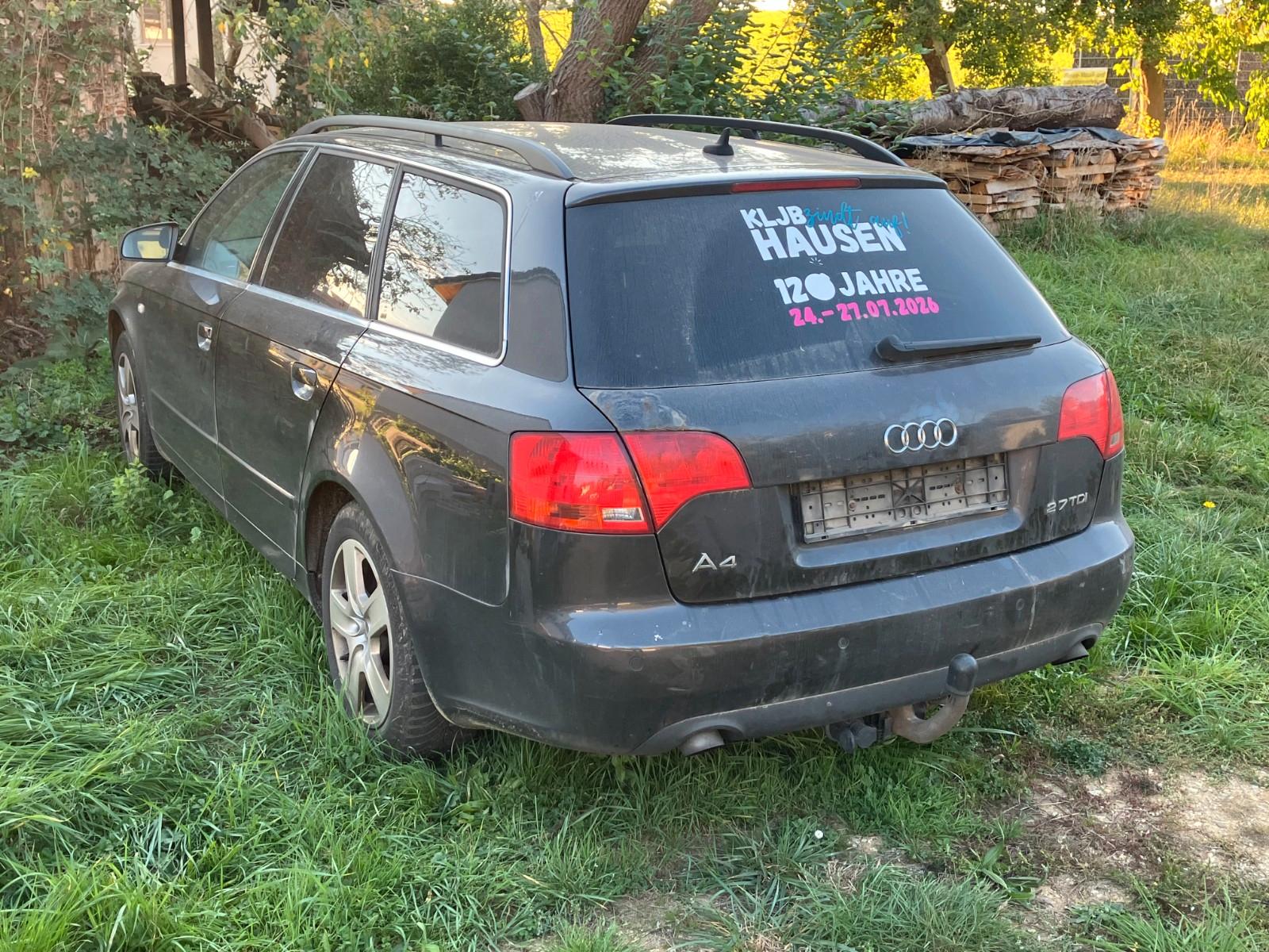 Audi A4 2007 — салон