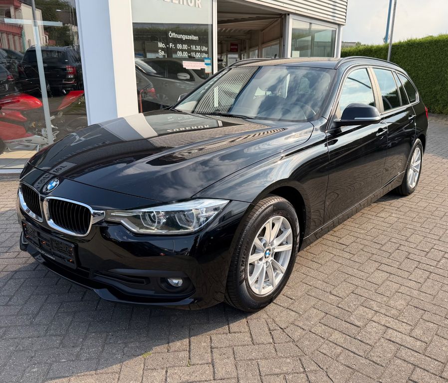 Image of BMW 320