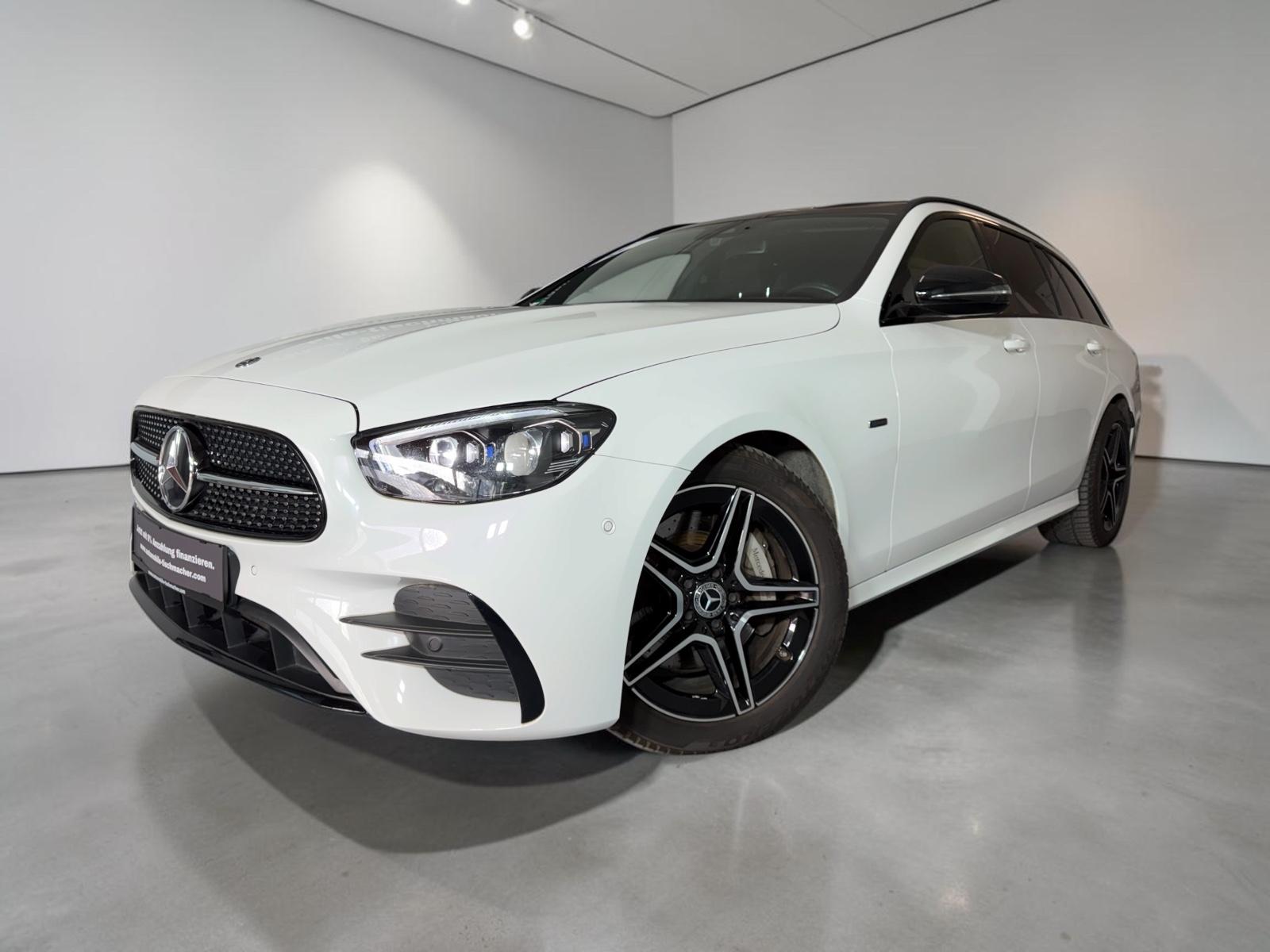 Mercedes-Benz E 300| 4Matic| LED| Kamera| Pano| AMG Line