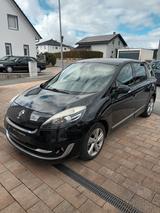 Renault Grand Scenic Dynamique TCe 130 - Renault Scenic: Dynamique Tce