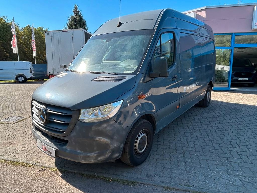 Image of Mercedes-Benz eSprinter