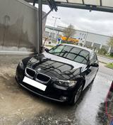 BMW 320i Coupé - - BMW 320 aus 2008: Coupe