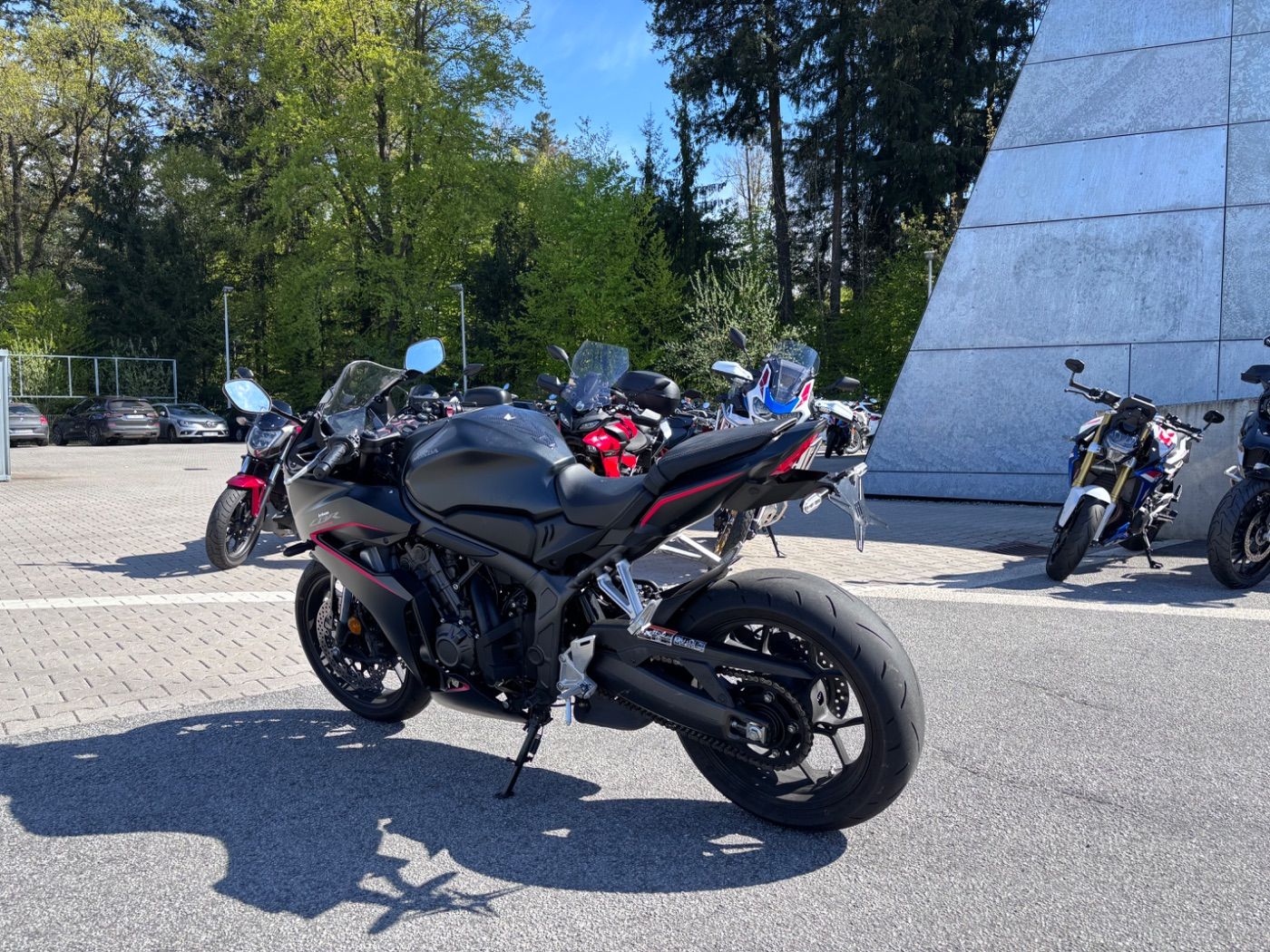 Fahrzeugabbildung Honda CBR 650 R Standard Kurzer Kennzeichenhalter,