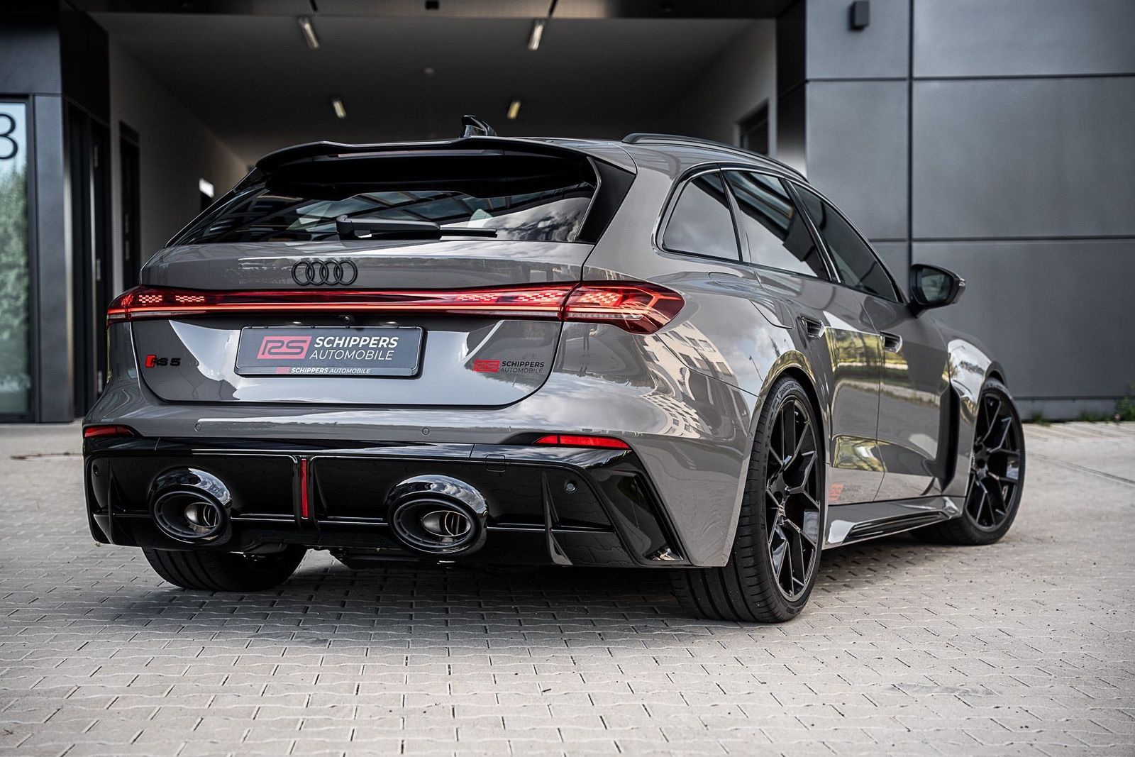 Fahrzeugabbildung Audi RS5 Avant KERAMIK|SPORTPAKET|HGP 818 PS