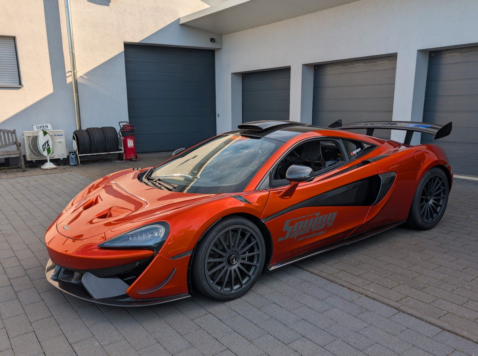 MCLAREN 620R