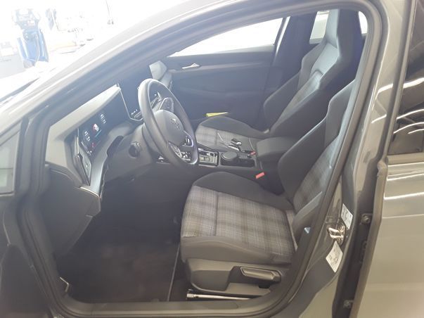 Volkswagen Golf VIII GTE 1.5 TSI DSG eHybrid AHK PANO foto 4