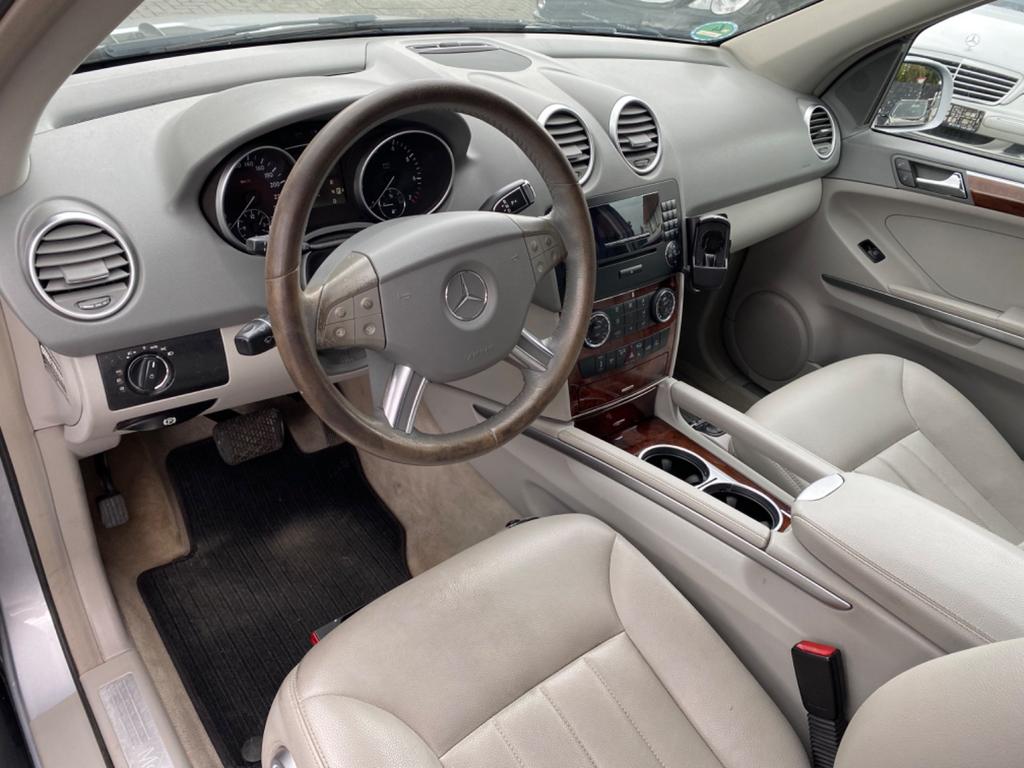 Mercedes-Benz ML 500