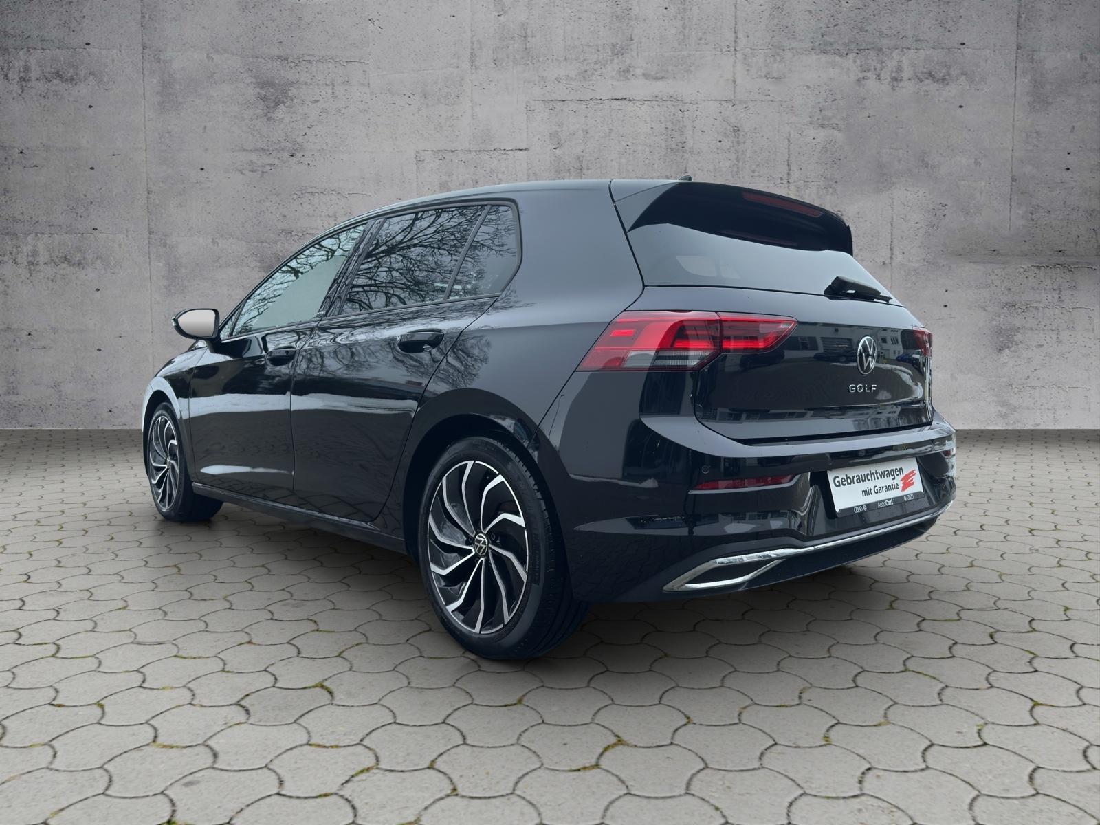 Volkswagen Golf VIII Active 1.5 TSI AHK/LED+/RFK/SHZ/DAB+