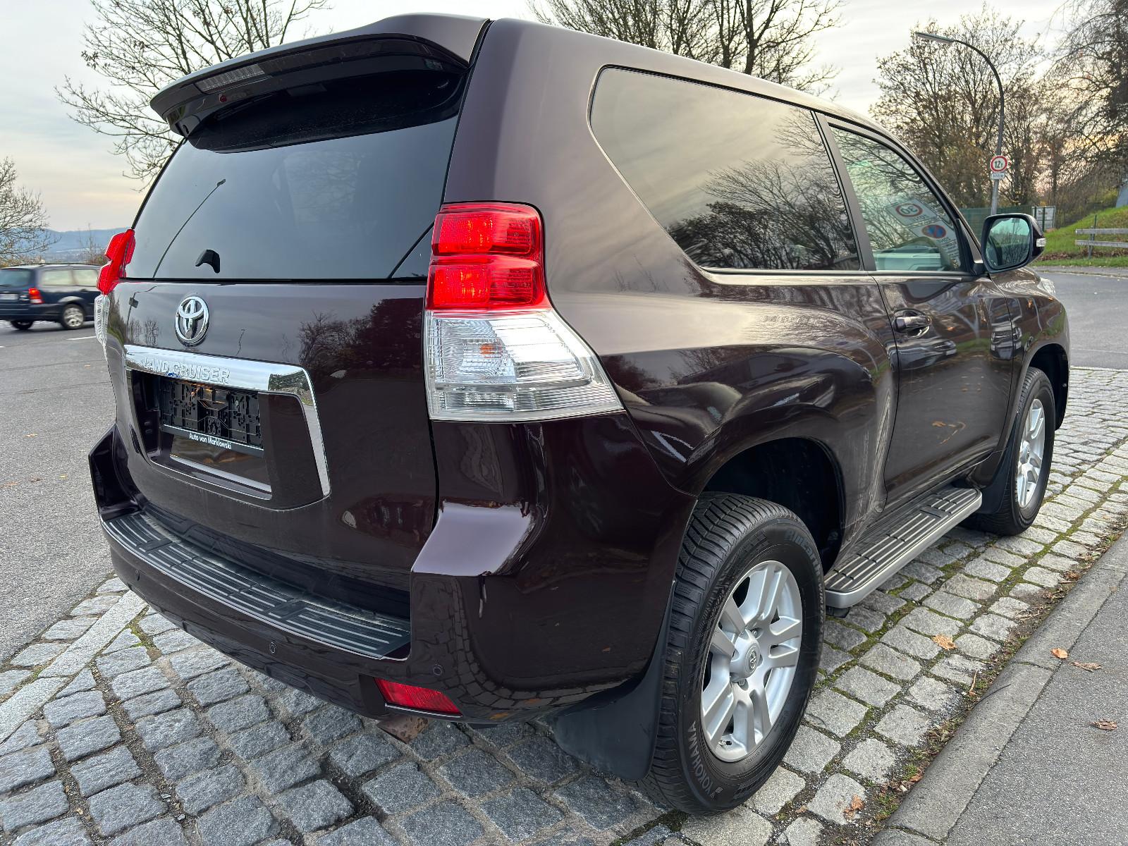 Toyota Land Cruiser 3.0 D-4D 190ch BVM - 2 ème main - Chauffage auxiliaire - Carnet d'entretien