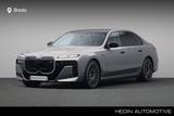 BMW M760 7-serie M760e xDrive | M-Sport | Theatre Sc - graue BMW M760
