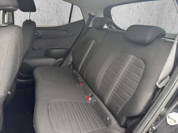 Hyundai i10 1.0 Edition 30+ +Navi+Kam.+SHZ+SpurH+PDC+LM