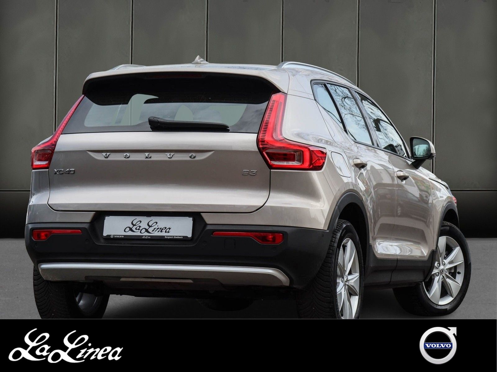 Volvo XC40 B3 Core 2WD imagem 2